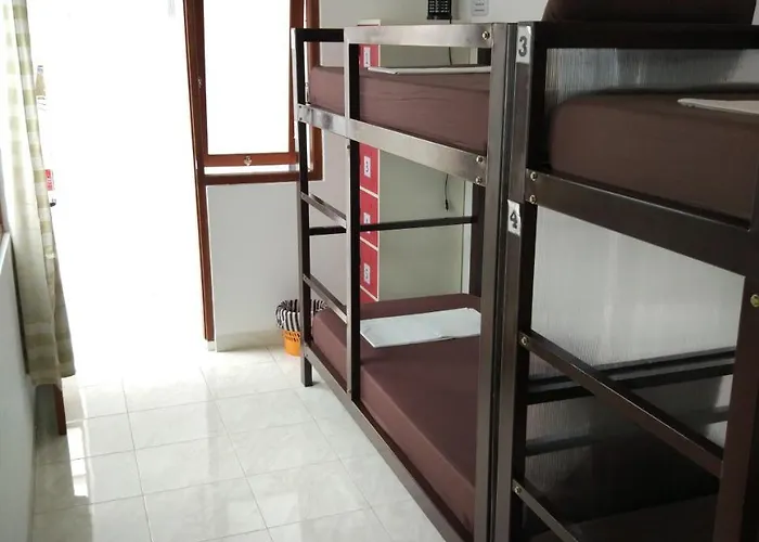 Hostel Karma Backpacker House *